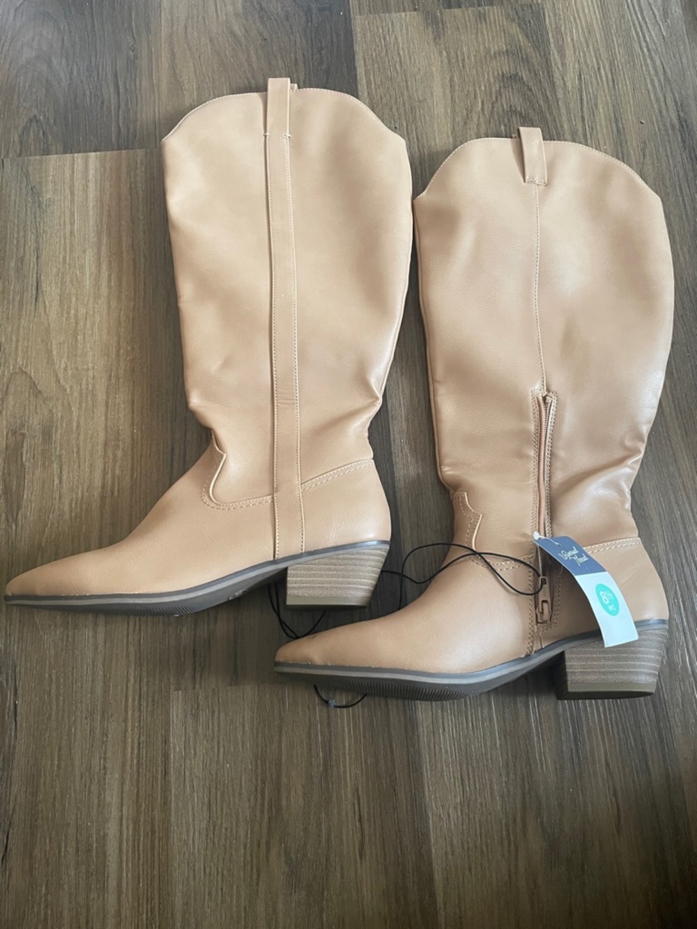 Tall Women’s Knee-High Riding Boots in Beige